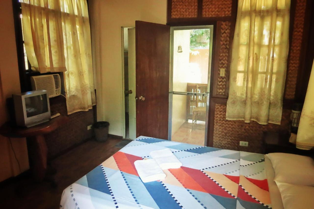 Pagdayon Traveler'S Inn Puerto Princesa ภายนอก รูปภาพ